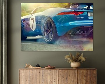 Jaguar Project 7 sportscar met slippende banden van Atelier Liesjes