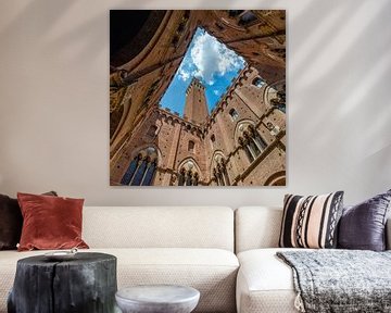 Torre del Mangia in het Italiaanse Siena by Jenco van Zalk