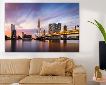 Erasmus Brücke Rotterdam Sonnenaufgang Gold von Vincent Fennis