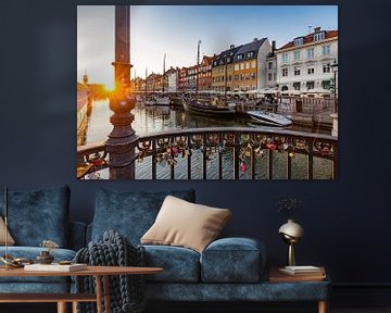 Liefdessloten aan een brug in Nyhavn