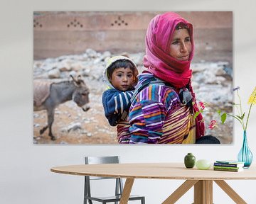 Portret Berber moeder en zoon in Marokko van Ellis Peeters
