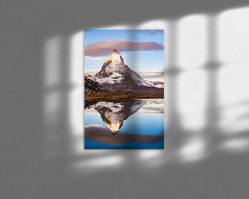 Sonnenaufgang am Matterhorn in der Schweiz von Werner Dieterich