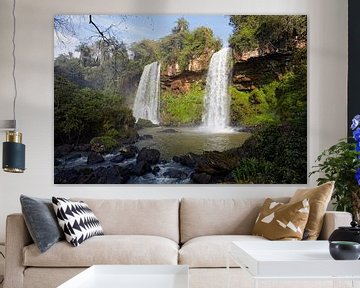 Das Gebiet der Iguazu Falls besteht aus etwa 275 Wasserfällen im Iguazu River. von Tjeerd Kruse