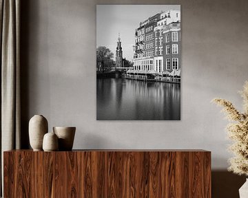 Amsterdamse architectuur, zwart en wit. Munttoren. van Lorena Cirstea