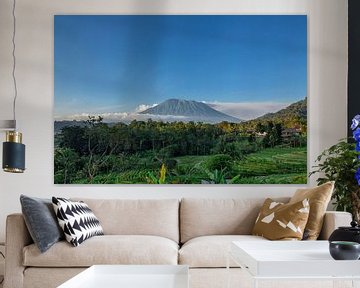 Lever de soleil du volcan Agung sur l'île de Bali en Indonésie sur Tjeerd Kruse