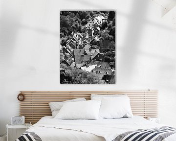 Monschau in der Eifel 4 schwarz-weiß von Jörg Hausmann