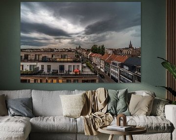 Donderwolken over Brussel van Werner Lerooy