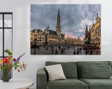 La Grande Place, vue de soir sur Werner Lerooy