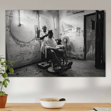 Hairdresser in Havana, Cuba by Hans Van Leeuwen