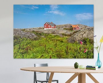 Uitzicht op de weerseilanden voor de stad Fjällbacka in Zweden