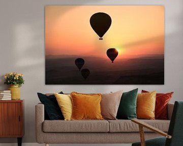 Sunrise in the balloon by Renzo de Jonge