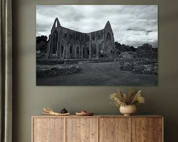 Tintern Abbey von Carole Winchester