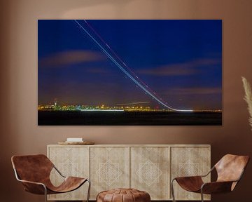 Décollage de l'avion tôt le matin à l'aéroport de Schiphol sur Peter Boer