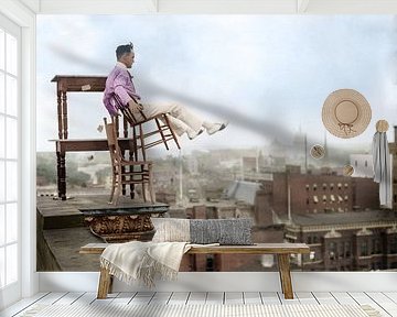 1917, Daredevil Jammie Reynolds balancing chairs van Colourful History