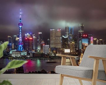 Skyline von Shanghai, Bund, World Financial Center, Oriental Pearl Tower in Shanghai, China von Tubray