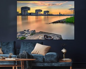Kraanhuizen in Keulen aan de Rijn bij zonsondergang van 77pixels