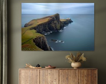 Neist Point Leuchtturm auf der Insel Skye in Schottland von Jos Pannekoek