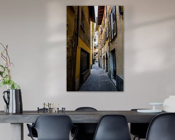 Italian alley by Eliberto