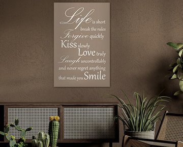 Tekst | Life is short | Taupe van Sandra Hazes