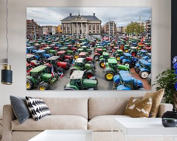 Traktoren auf dem Großen Markt in Groningen
