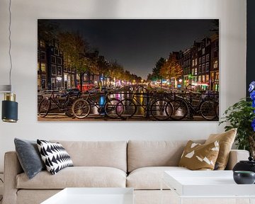 Oudezijds Voorburgwal in Amsterdam by Remco Piet