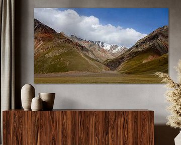 Tadschikische Gebirge von Johnny van der Leelie