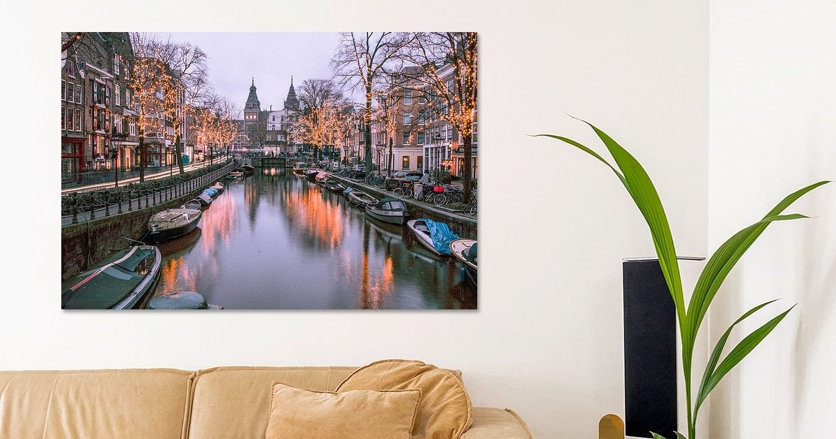 Spiegelgracht in Heroes von auf Oomen Amsterdam ArtFrame, Art Romy | Leinwand, mehr Poster und