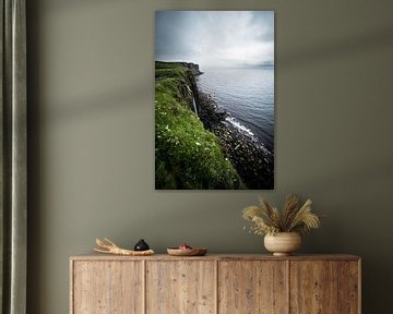 Mealt waterval en Kilt Rock in Isle of Skye van Ken Costers