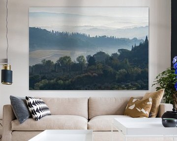 Nevel landschap Toscane van Marcel van Balken