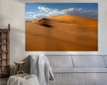Wüsten und Sanddünen bei Sonnenaufgang, der Sahara, Afrika von Tjeerd Kruse