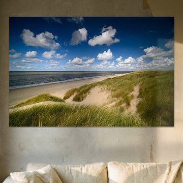 Hollandse luchten in de duinen met zicht op zee van Ellen van den Doel