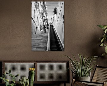 Rolltreppe unter freiem Himmel: Escadinha da saúde Lissabon von Daan Duvillier | Dsquared Photography