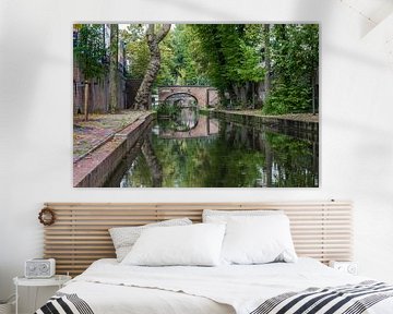 Wunderschön schöne reflektierende Oudegracht in Utrecht