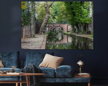Wunderschön schöne reflektierende Oudegracht in Utrecht