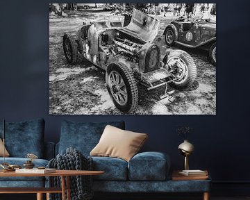 Bugatti Type 35 vintage racewagen in zwart en wit van Sjoerd van der Wal