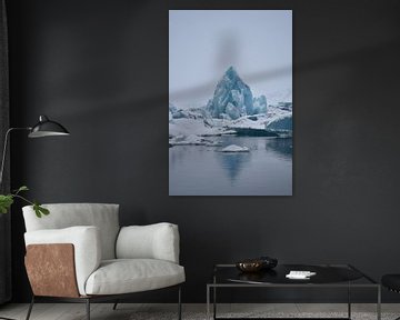 Diamond in glacier lagoon by Elisa in Iceland