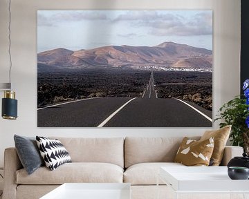 Bumpy road from Timanfaya to Yaiza | Landscape | Travel Photography by Daan Duvillier | Dsquared Photography