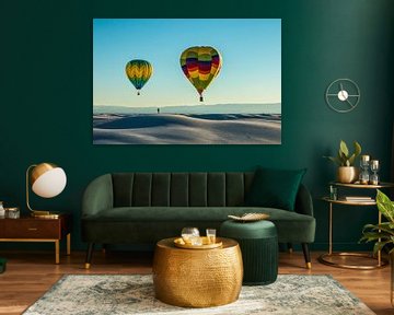 Heißluftballons über White Sands, New Mexico USA von Gert Hilbink