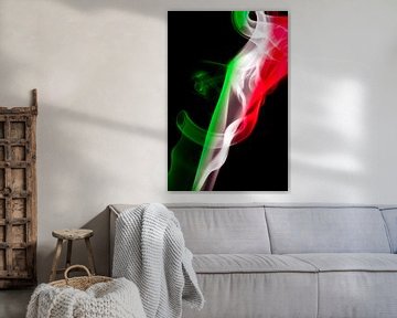 Italiaanse vlag verwerkt in rook van Gert Hilbink
