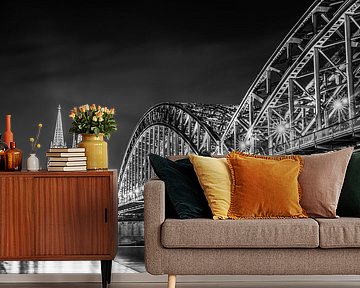 Cologne Cathedral at night by Günter Albers