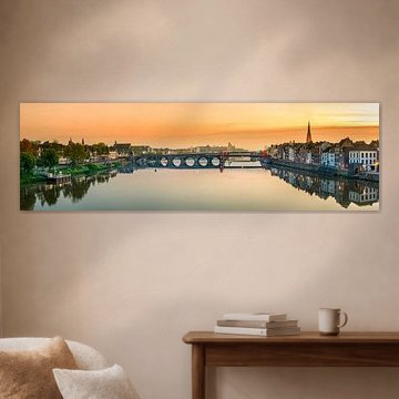 St.Servaos Brögk - Sint Servaasbrug - Maastricht bei Sonnenaufgang I von Teun Ruijters