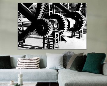 Industriële tandwielen in zwart & wit van Karen van Eunen
