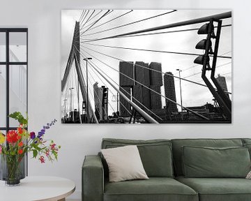 Erasmusbrücke Rotterdam Schwarz-Weiß von Bianca ter Riet