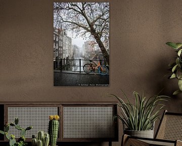 Een mistige ochtend bij de Gaardbrug over de Oudegracht in Utrecht van Arthur Puls Photography