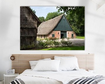 Oude boerderij met rieten dak in Drenthe van Ger Beekes