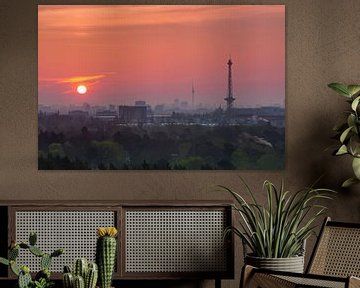 Zonsopgang bij de Teufelsberg van Salke Hartung