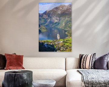 Le paquebot de croisière Aida Sol dans le Geirangerfjord, Norvège sur Henk Meijer Photography