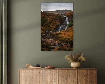 Allt Mhic Mhoirein waterfall, Isle of Skye van Gerben van Buiten