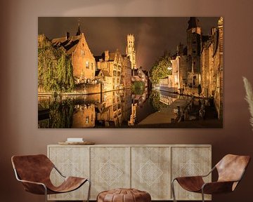 Rozenhoedkaai in Brugge, België van Sven Wildschut