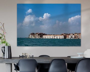 Uitzicht over het Canale della Giudecca naar Venetië, Italië